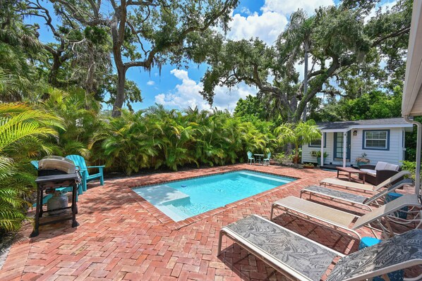 Outdoor pool, a heated pool