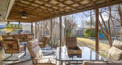 Cozy home with great back patio, and only 1 mile from the Expo Square!