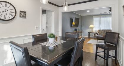 Cozy home with great back patio, and only 1 mile from the Expo Square!