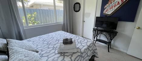 2 chambres, fer et planche à repasser, Wi-Fi gratuit, draps fournis