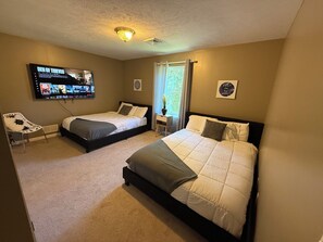 5 Schlafzimmer, Bügeleisen/Bügelbrett, kostenloses WLAN, Bettwäsche