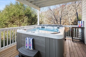 Bain à remous extérieur