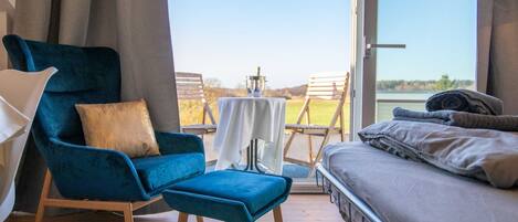 3 habitaciones, caja de seguridad en la habitación y cuna de viaje