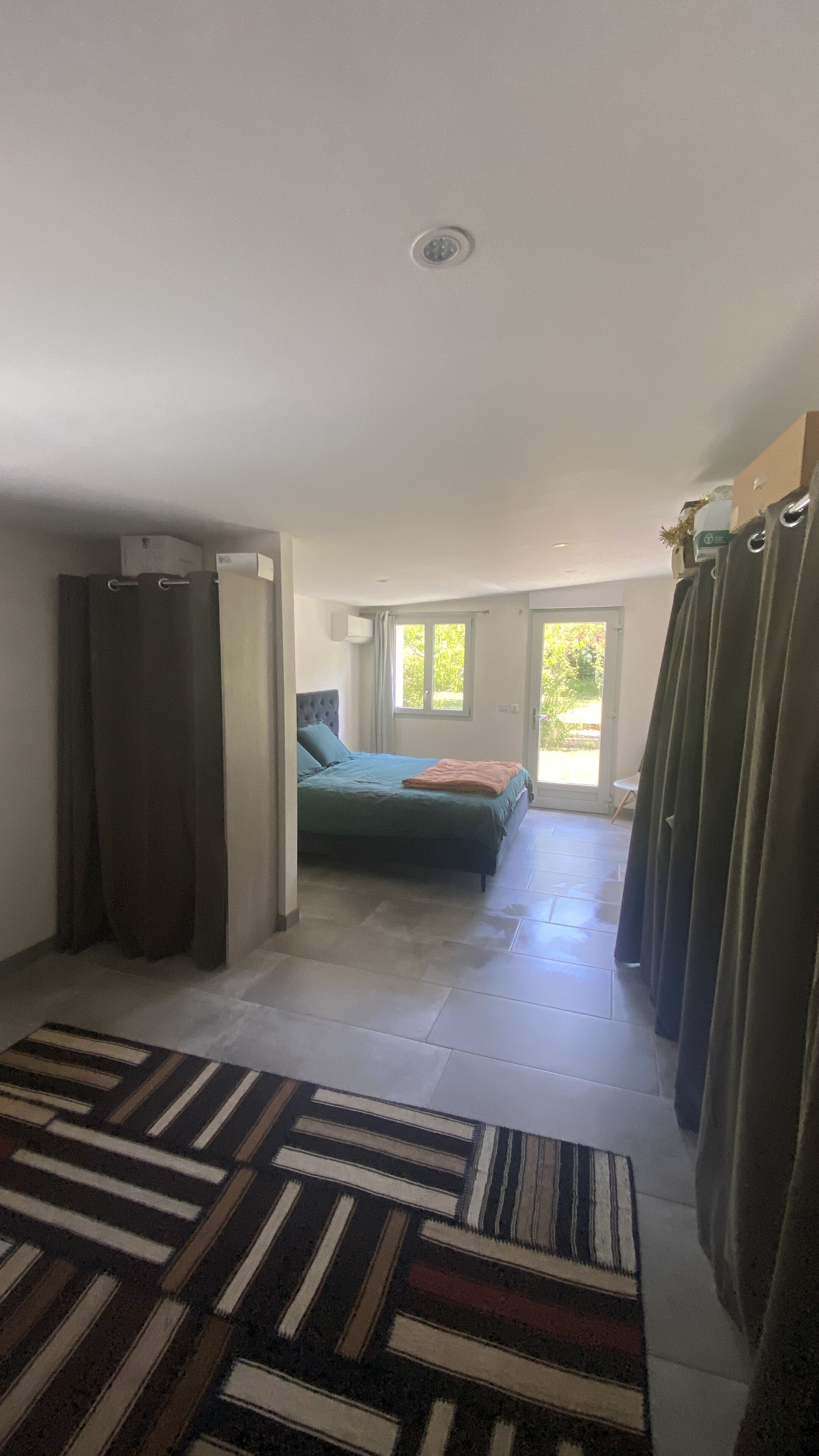 4 間睡房、免費 Wi-Fi