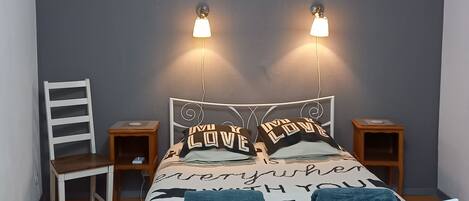 2 chambres, fer et planche Ă repasser, accĂšs au Wi-Fi (inclus)