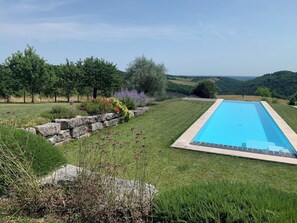 Piscine extérieure, piscine chauffée
