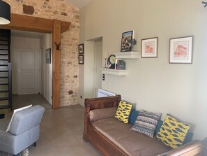 Smart TV - Charming little house with all comforts for relaxing in the countryside (Rouffignac-Saint-Cernin-de-Reilhac)