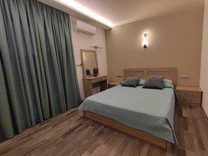 2 Schlafzimmer, Bügeleisen/Bügelbrett, kostenloses WLAN