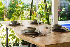 Outdoor dining