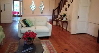 Remodeled house in Gamboa. Next to the Panama Canal, nature and tranquility.