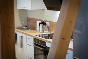 Private kitchen - 2 en-suite bedrooms · private parking — 17th-c. house, old town Colmar (Colmar)