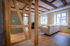 Living area - 2 en-suite bedrooms · private parking — 17th-c. house, old town Colmar (Colmar)