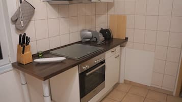 Ofen, Herdplatte, Geschirrspüler