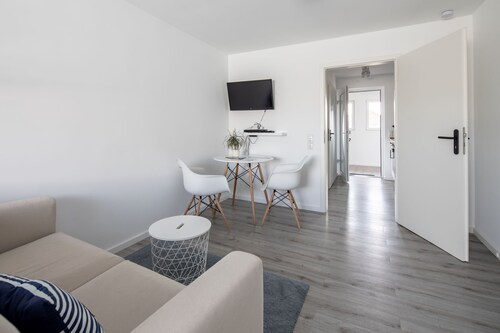 Apartment Koje in Schillg, walking distance to the beach, WLAN, parking, Sky