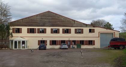 4 bedroom cottage in fontaine-sur-ay