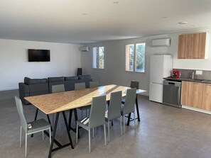 Dining - 4 Bedroom Cottage in Fontaine-sur-Ay (Fontaine-sur-Ay)