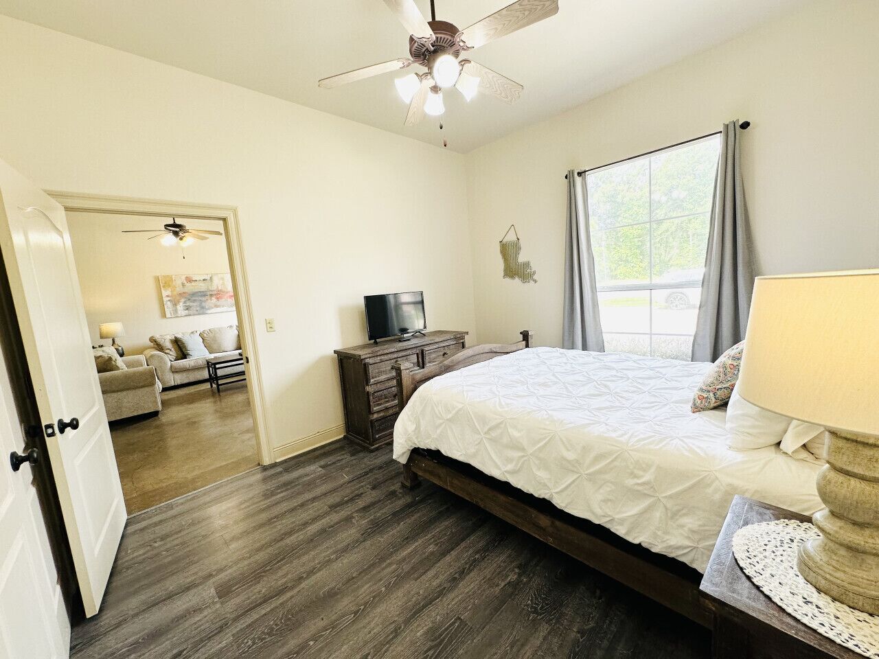 2 bedrooms, iron/ironing board, travel crib, free WiFi