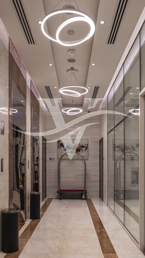 Elevator - Viola Hotel Apartment (Sharjah)