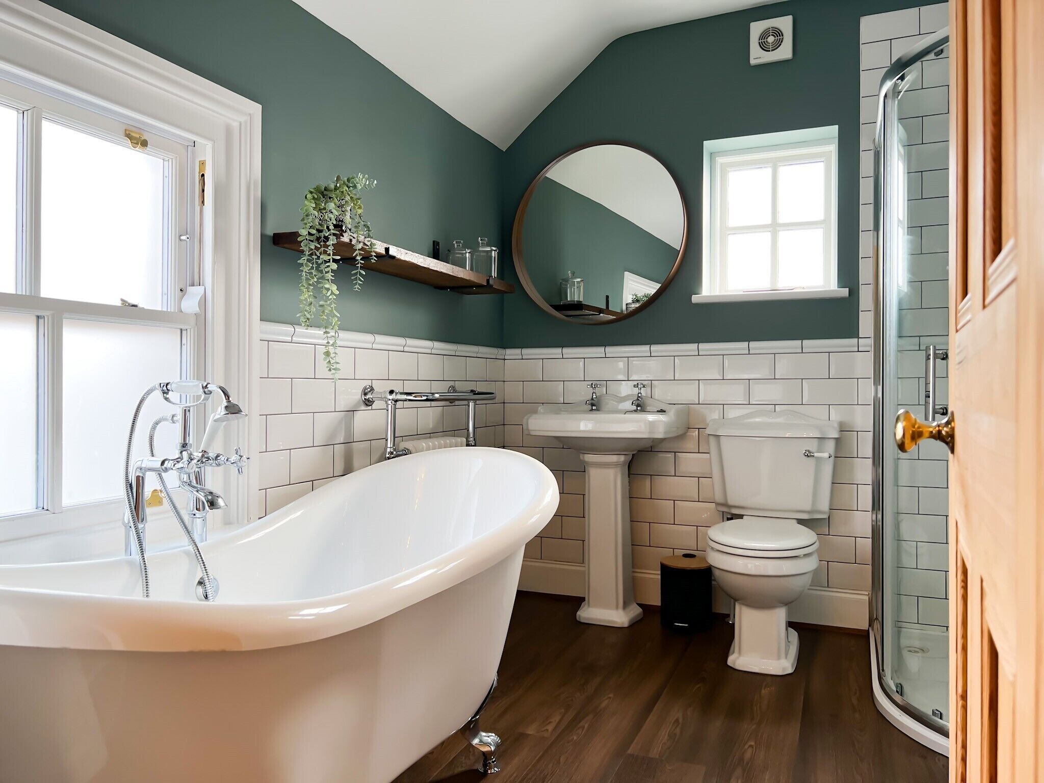 Bathtub, hair dryer, towels, soap