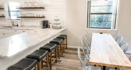 Poppy's Place is your unique Steinhatchee destination with river/gulf access