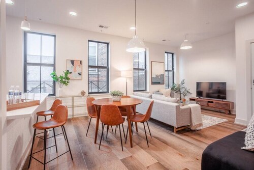 Comfortable Dtwn Condo by Restaurants w/Parking