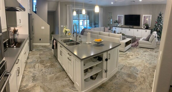 Private kitchen - Location Location Location! (Scottsdale)