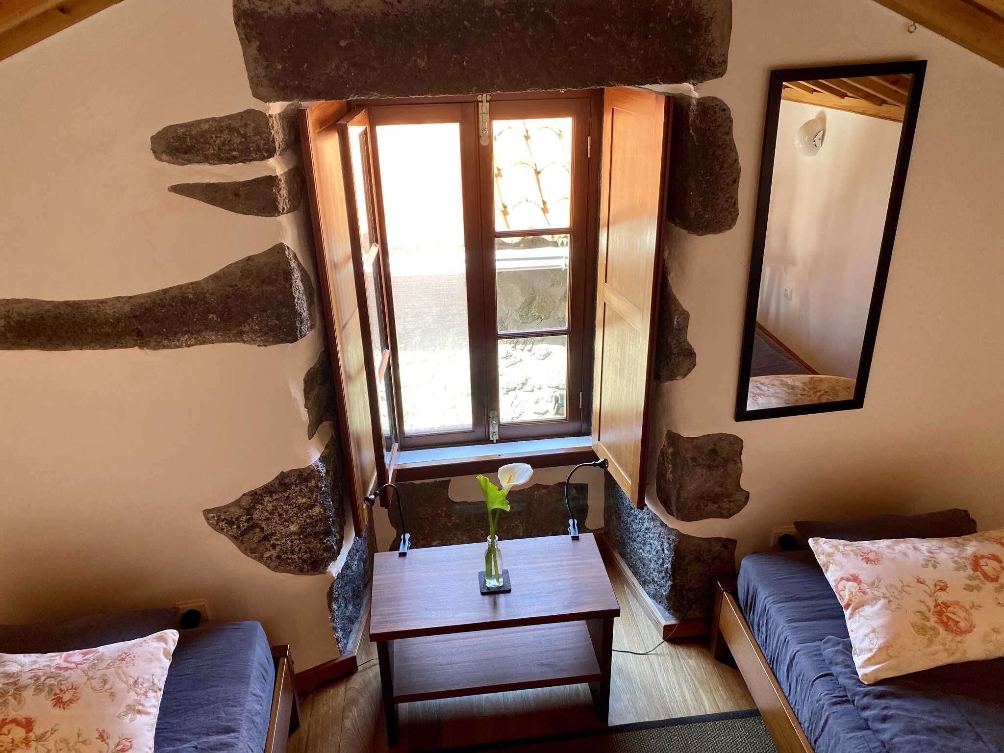 1 chambre, fer et planche à repasser, Wi-Fi gratuit, draps fournis