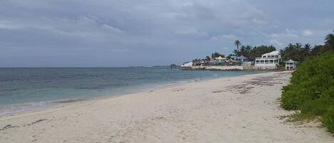 Ubicación a pie de playa y toallas de playa