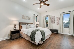 4 chambres, fer et planche à repasser, Wi-Fi gratuit, draps fournis