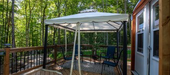 Le Lièvre Luxury Yurt