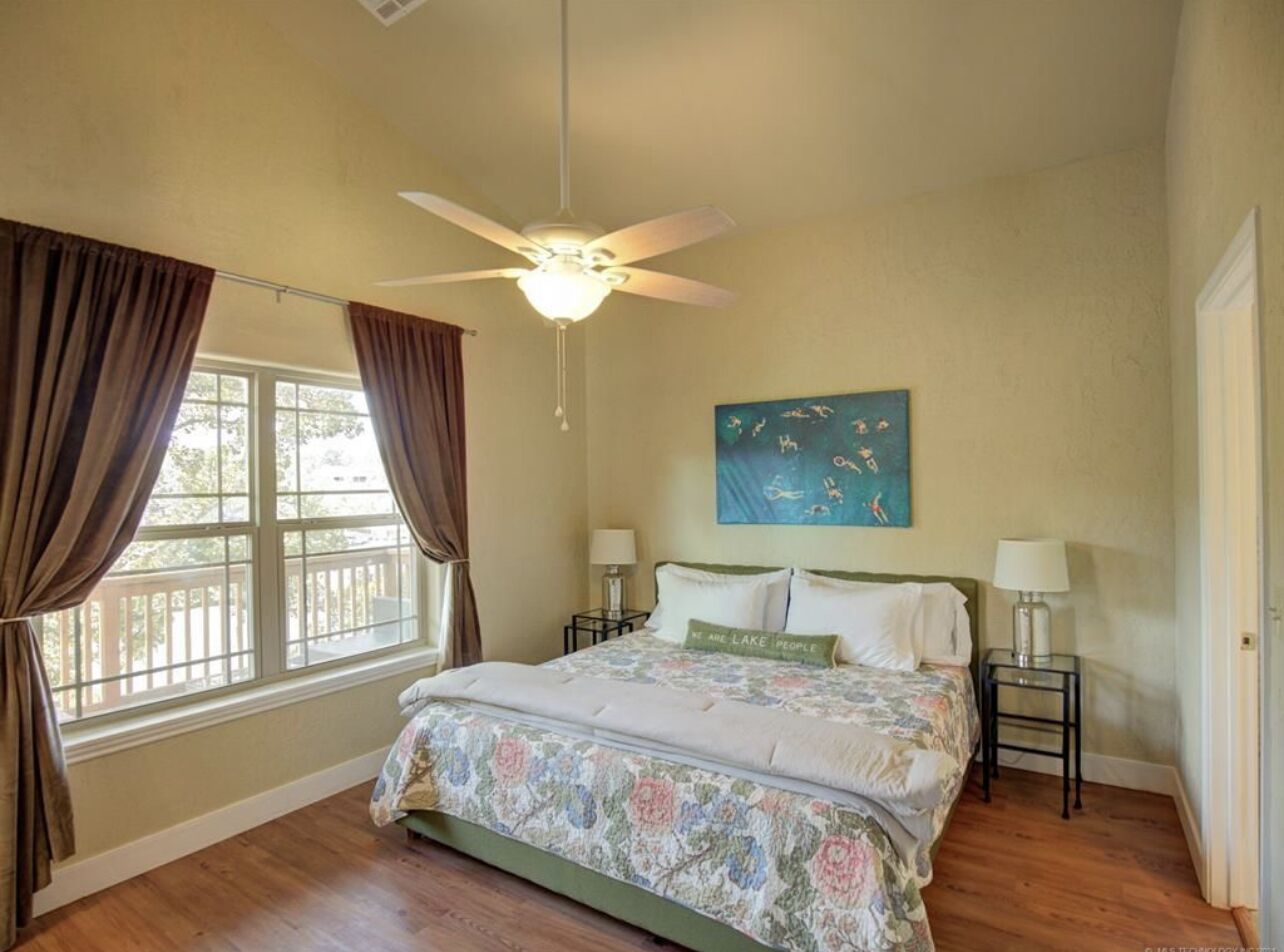 4 bedrooms, free WiFi, bed sheets, wheelchair access
