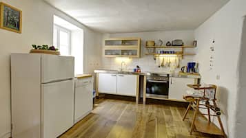 Kühlschrank, Ofen, Herdplatte, Geschirrspüler