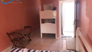 1 quarto, ferros/tábuas de passar roupa, Wi-Fi de cortesia