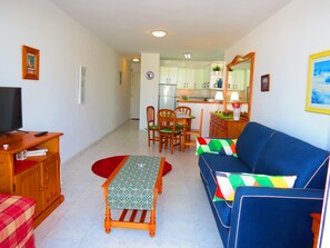 TV - Estudio CON Terraza Y Preciosas Vistas (Nerja)