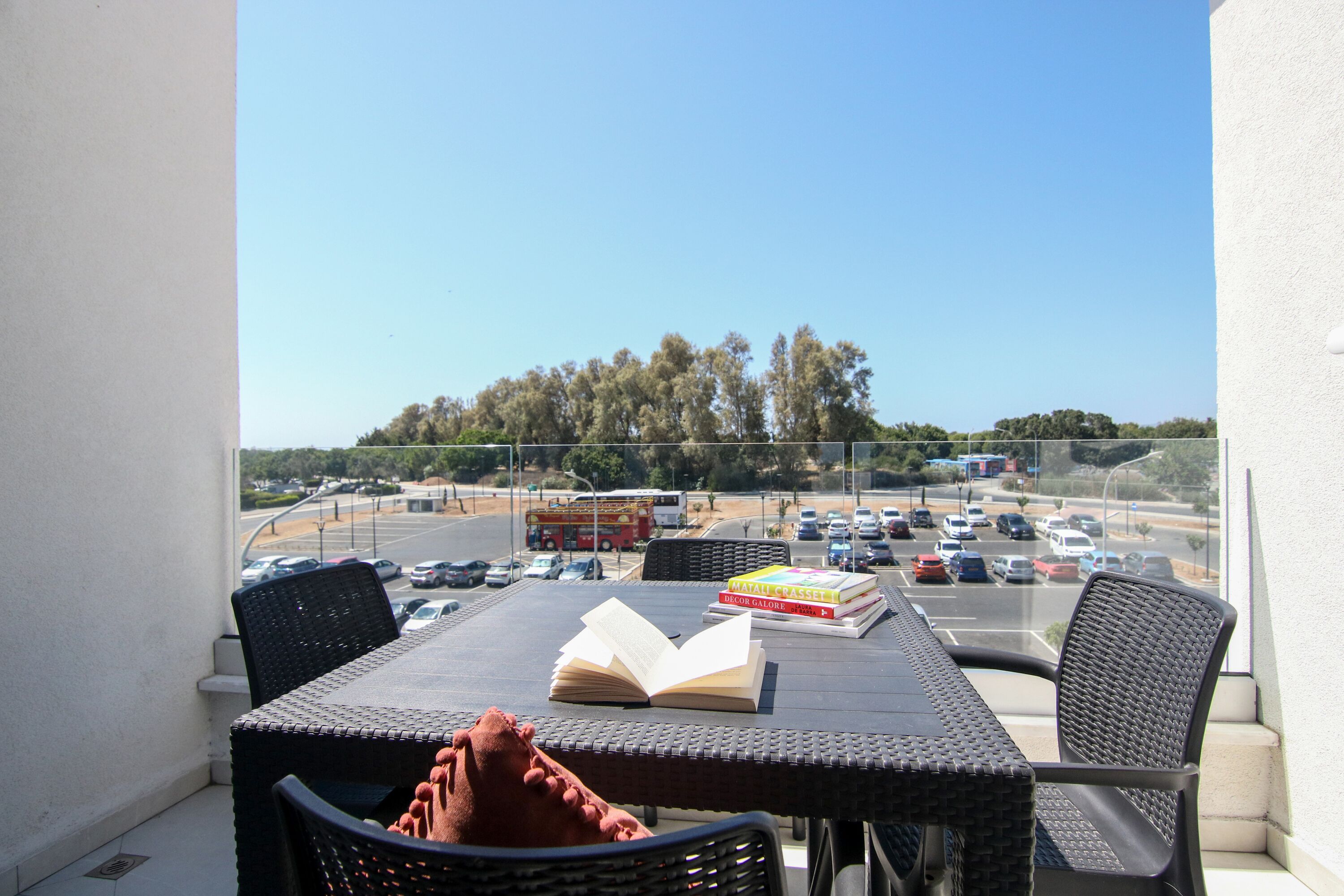 Executive Apartment | Balcony
