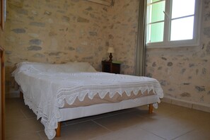 1 chambre, Wi-Fi, draps fournis