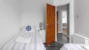 2 Schlafzimmer, Bügeleisen/Bügelbrett, Reisekinderbett, WLAN