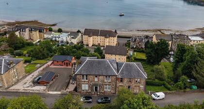 Stunning Sea View Apartment Above Rothesay Bay