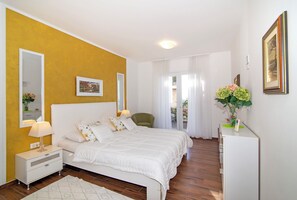 1 bedroom, desk, iron/ironing board, travel cot - 55 Stairs Apartment - apartment with 60m terrace facing the sea and the Old Town (Dubrovnik)