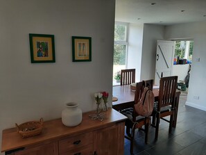 Dining - Quintessential, secluded South Devon cottage (Plymouth, Devon)