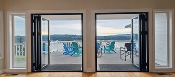 High bank waterfront estate on Whidbey Island