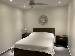 1 bedroom, in-room safe, iron/ironing board, free WiFi