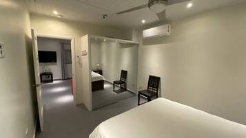 1 makuuhuone, tallelokero huoneessa, silitysrauta/-lauta, ilmainen Wi-Fi