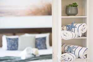 3 bedrooms, iron/ironing board