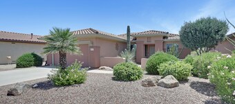 SUMMER SPECIAL BEAUTIFUL HOME/ONE OF SEVERAL/GOLF CART/CULDESAC/PRIVATE YARD