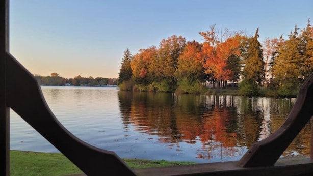 Property grounds - Lakeside Quonset Hut, Cozy And Romantic (Paw Paw)