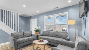 Unclassified image, 4 of 25, button - [NEW] Family Style 5BR Home Mins From Buckroe Beach (Hampton)