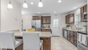 Unclassified image, 2 of 25, button - [NEW] Family Style 5BR Home Mins From Buckroe Beach (Hampton)
