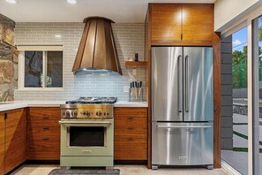 Casa, 3 habitaciones | Cocina privada