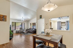 House, 2 Bedrooms | Dining